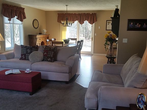 3rd image of 10108 Circle Oak Ct