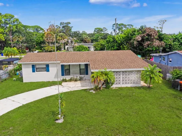 2424 1ST Place SW, Vero Beach, FL 32962