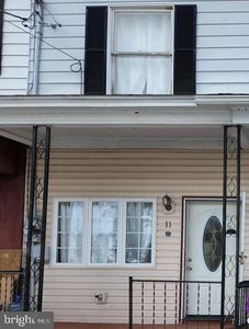 11 W Pine St, Sheppton, PA, 18248