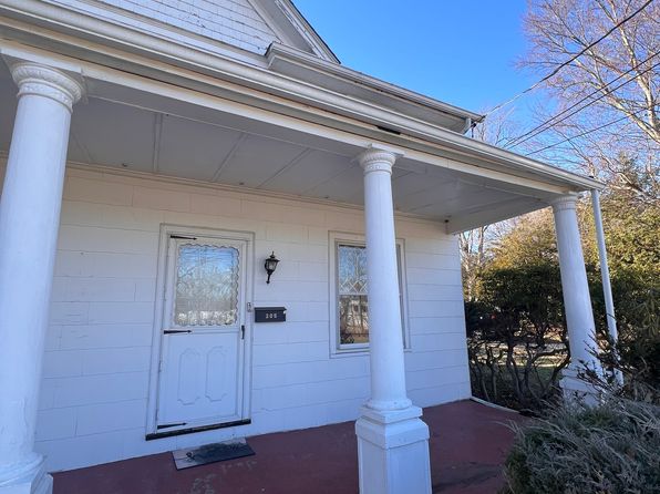 205 Railroad Ave APT 2