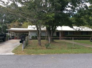 555 Kell Rd, Brunswick, GA 31525