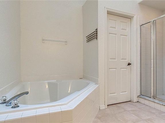 5th image of 1917 Westpointe Cir