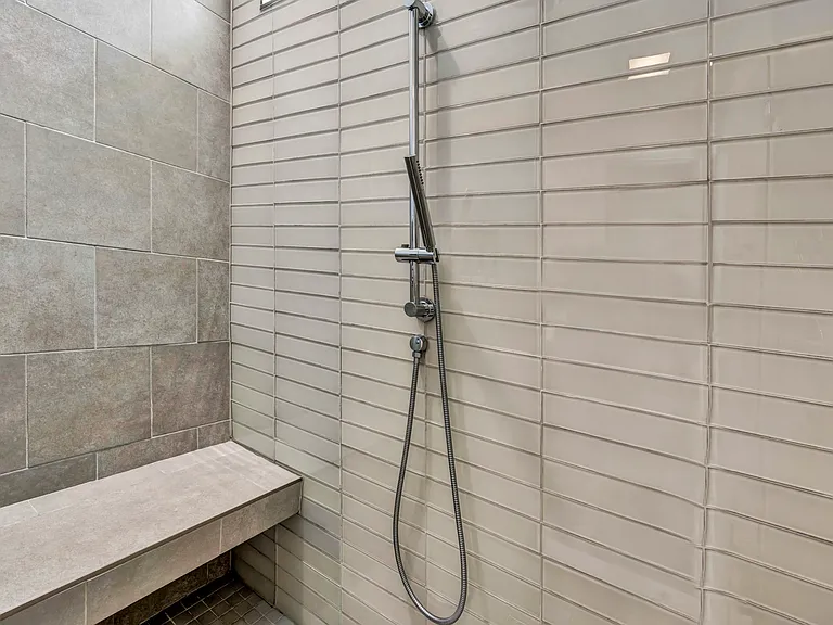 1019 Starkweather Ave #1019 — Photo 9