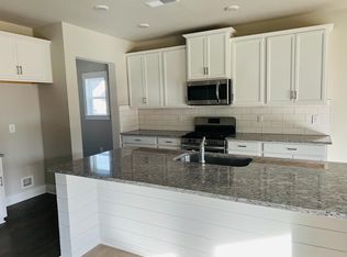 3319 Grassy Fields Ln, Apison, TN 37302