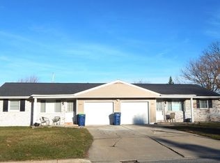2870 Wexford Dr, Saginaw, MI 48603