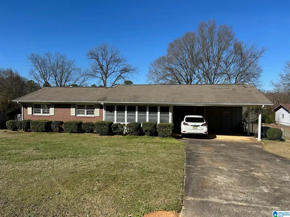 321 Chickasaw Dr, Anniston, AL 36206
