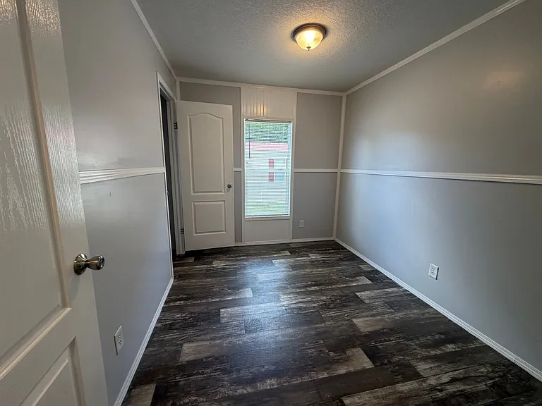 1105 S Rogers St — Photo 20