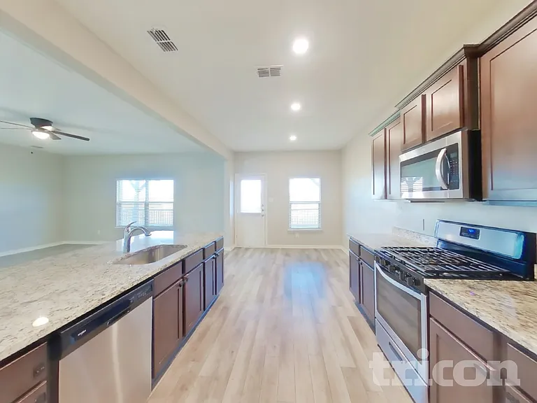 3109 Chillingham Dr — Photo 6