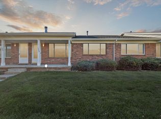 1203 Normandy Terrace Dr, Flint, MI 48532