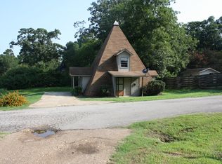 714 W Shepherd St, Nashville, AR 71852