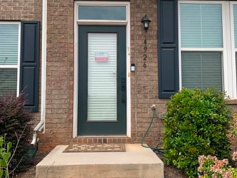 4926 Old Pineville Rd