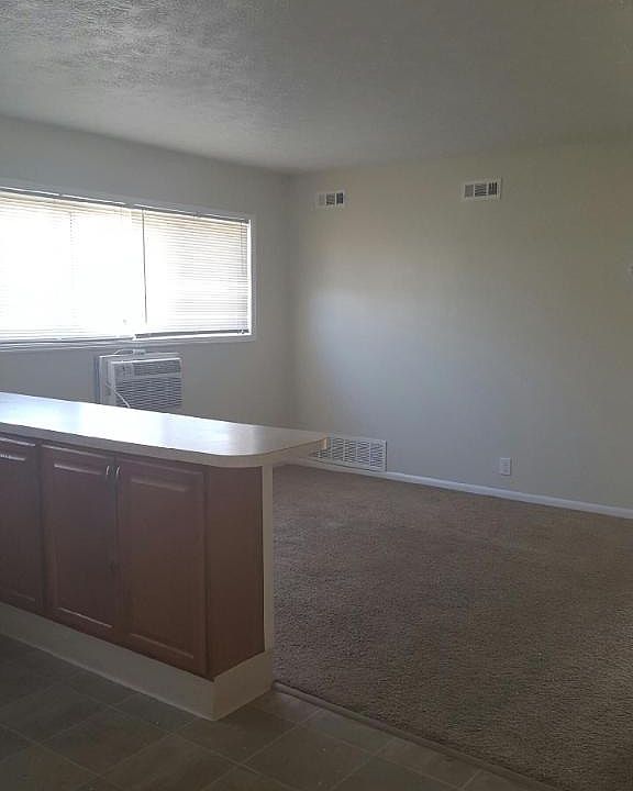 1st image of 13160 Puritas Ave