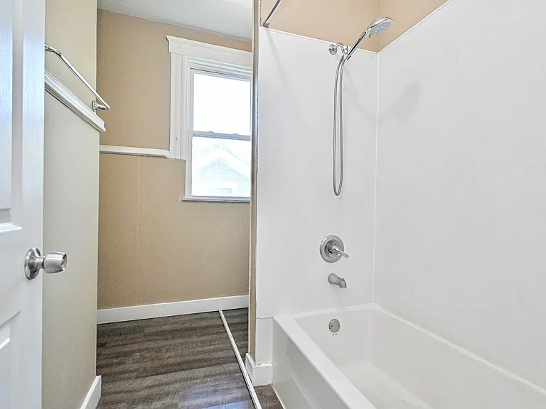 962 Hawthorne Ave #2 — Photo 15