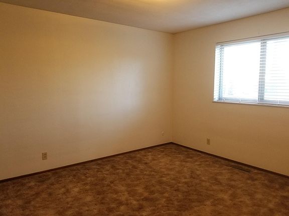 3rd image of 306 E Johnson St APT 2