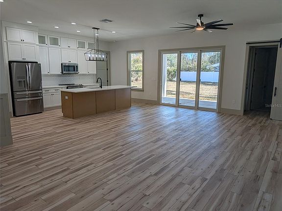 5th image of 1303 NE 23rd Ave