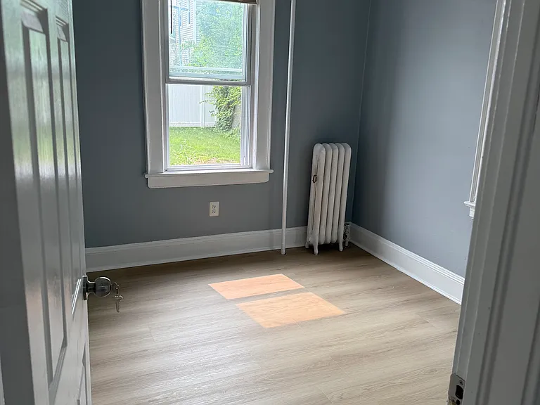 309 Monroe St #1 — Photo 9