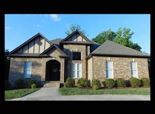 557 Fultonbrook Dr, Fultondale, AL 35068