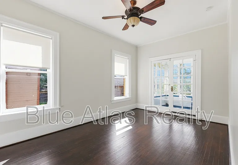 4914 Victor St #3 — Photo 13