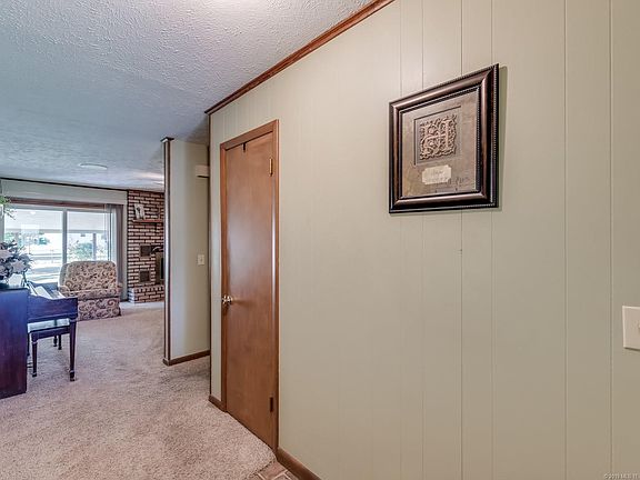 5th image of 1411 W Clint St