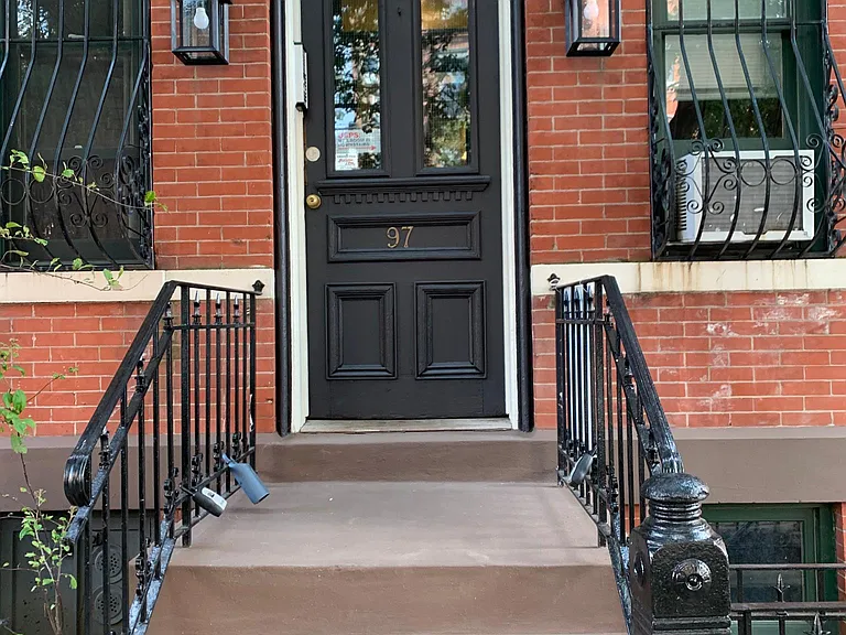 97 Bright St #2L — Photo 17