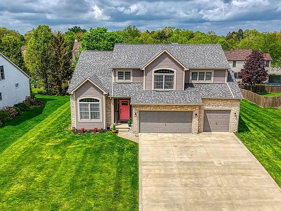 3rd image of 12917 Bentwood Farms Dr