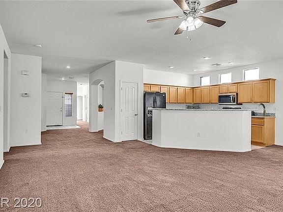 5th image of 4457 El Presidio Dr