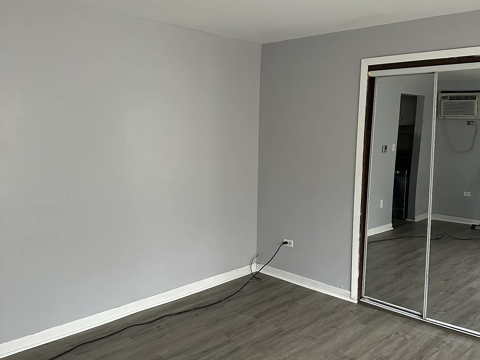 2 bed, 800 sqft, $2,000 — Photo 3
