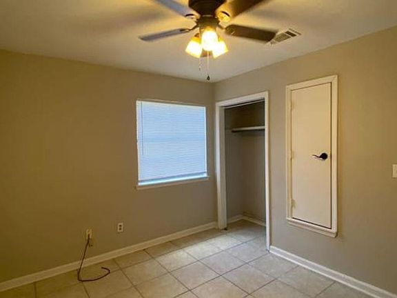 3rd image of 1312 Nylic St