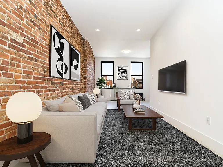 16 Stanhope St #3R — Photo 1