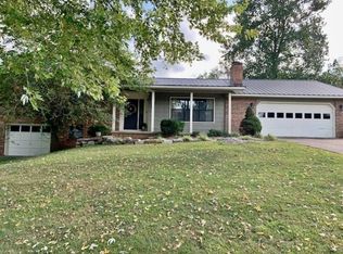 1514 Windsor Dr, Harrison, AR 72601