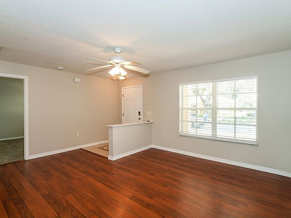 4th image of 10334 Summerview Cir