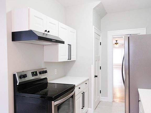 5th image of 5236 N College Ave