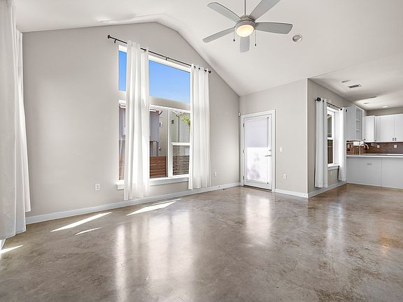 4th image of 5616 S 1st St Unit 31