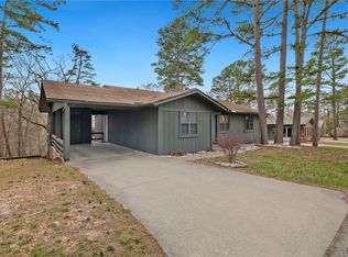 11 Oxford Ln, Bella Vista, AR 72714