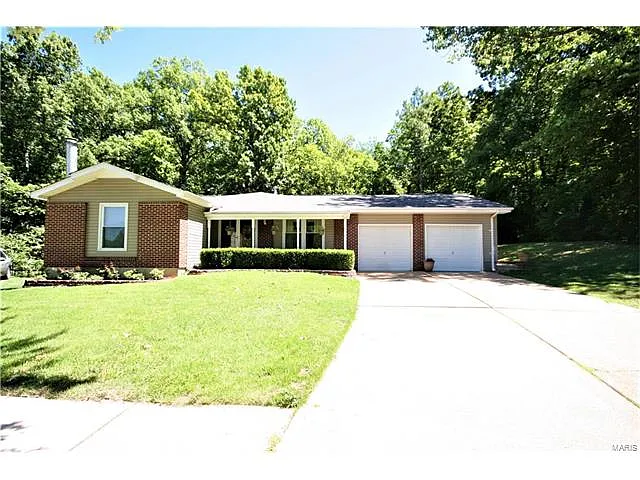 1170 Greenmar Dr photo 1