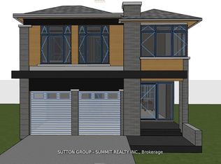 17 Ben Machree Dr, Mississauga, ON L5H 2S2