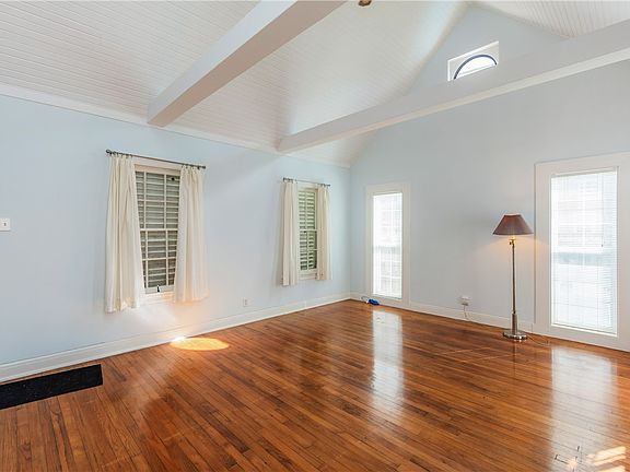 4th image of 601 Atlantic St