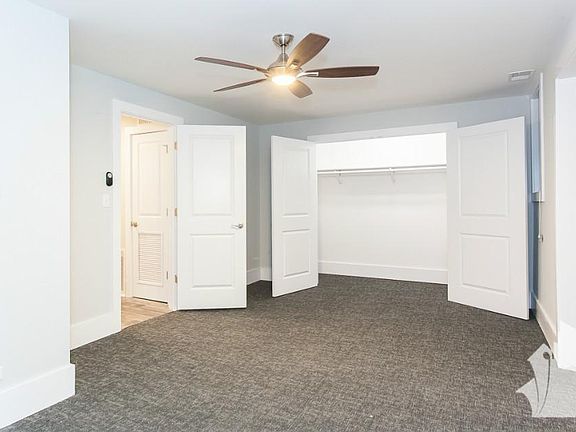 5th image of 2922 W Logan Blvd #Gdn