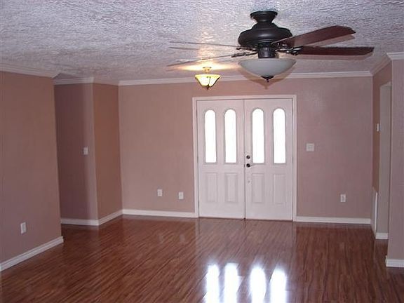 4th image of 350 Whiteoak Dr