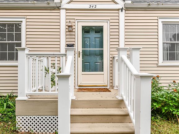 3rd image of 342 S Randall Ave