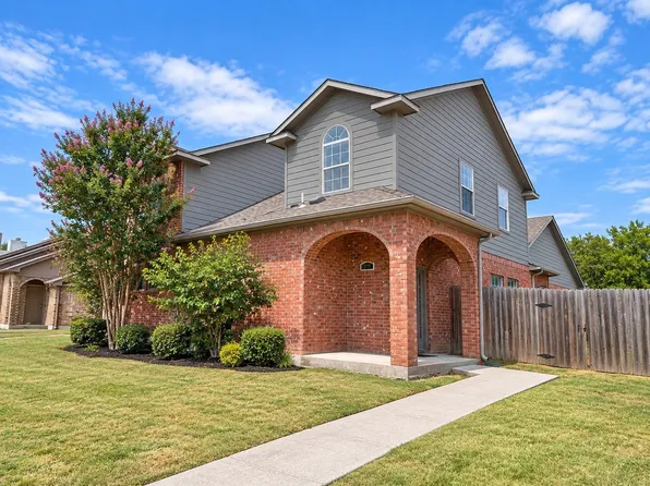 815 Valleybrooke Dr, Arlington, TX 76001