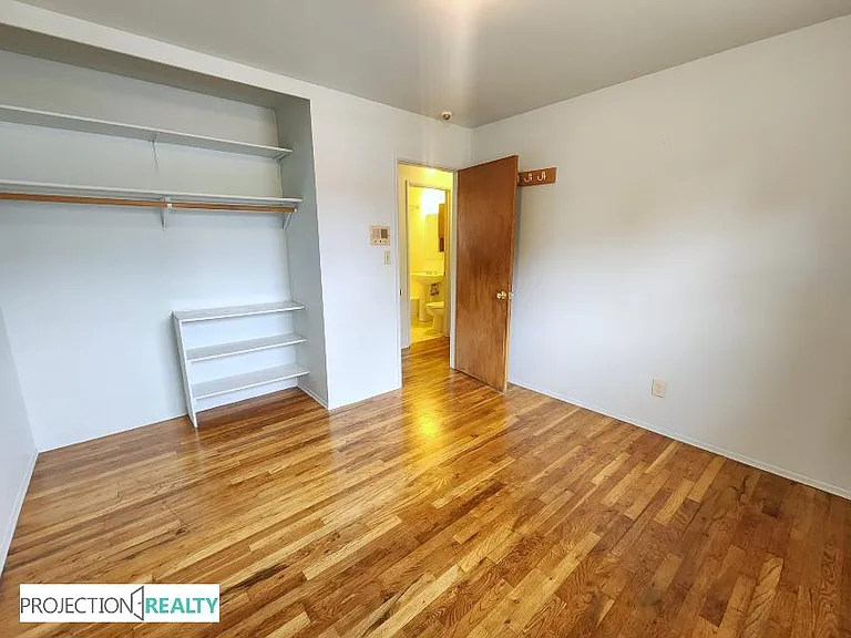 5110 N Newark St — Photo 14