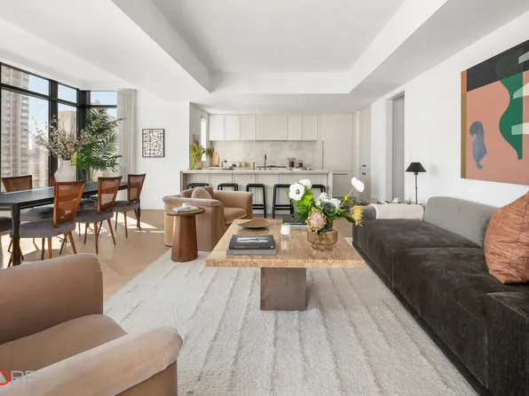 310 East 86th Street 15A image 3 of 22