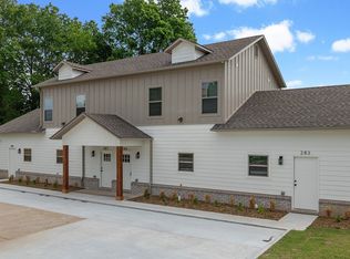 283 E 12th St, Fayetteville, AR 72701