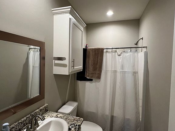 4th image of 304 Adry Ln