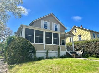 32 Grove St, Mount Kisco, NY 10549