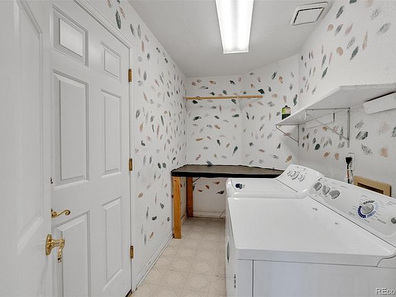4th image of 17034 Wellington Drive