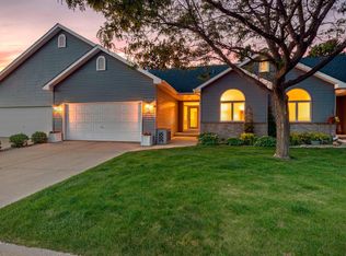 112021 Hidden Creek Pl, Chaska, MN 55318