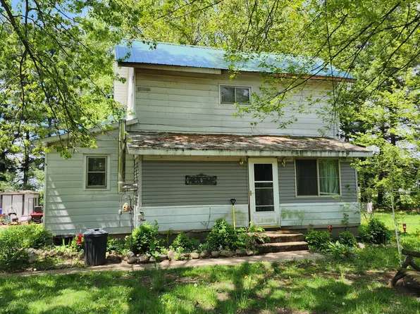 328 S Main St, Sherwood, MI 49089