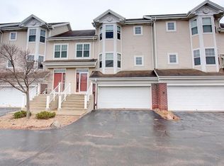 7159 W Rawson Ave #12-5, Franklin, WI 53132